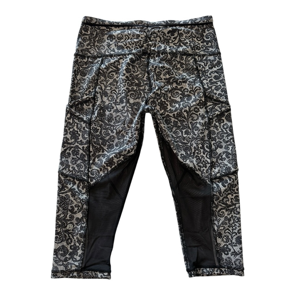 Lululemon Outrun 17" Crop Mini Cinder Lace pattern - Picture 8 of 16